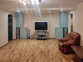 Квартиры, 3-комн., Чехов