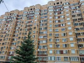 Квартиры, 3-комн., Лобня